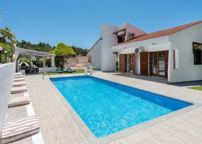 Rhodes Vila *